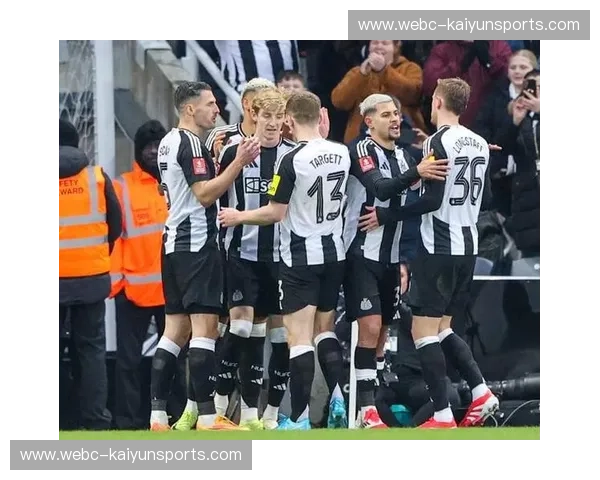 圣詹姆斯的北境风暴：纽卡斯尔vs曼联，谁能在欧战门票争夺战中死里逃生？