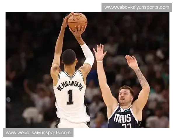 决战巅峰，快船vs马刺第七场：一场载入史册的史诗对决